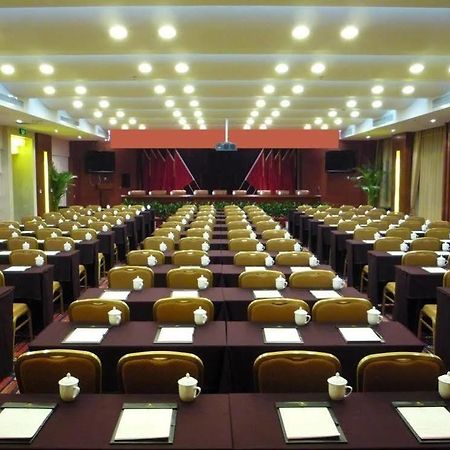 Jinan Mineral Hotel Hongjialou Exteriör bild